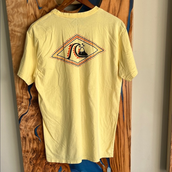 Quicksilver Yellow Men’s T-Shirt - Picture 2 of 2